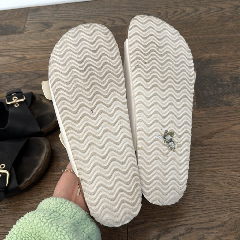 H&M buckle sandals​​​​ - Picture 5 of 5